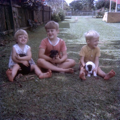 Jenny and her brothers when they were younger.