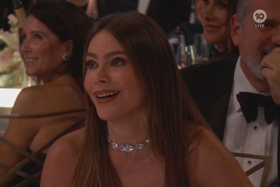  Sofia Vergara jokingly heckles Jodie Foster as she accepts Golden Globe