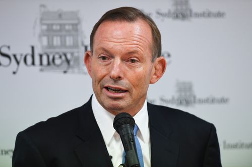 Former prime minister Tony Abbott has taken a swipe at his colleagues in a newspaper opinion piece. (AAP)