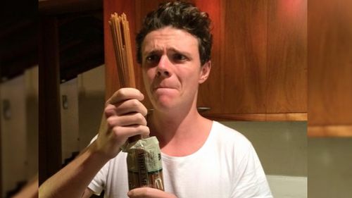 Woolworths takes on Melbourne man in rap battle about spaghetti struggle