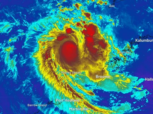 Cyclone Errol is forecast to make landfall on Good Friday.