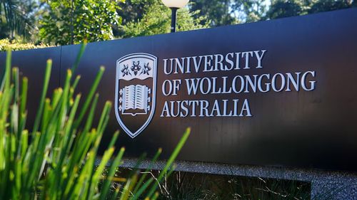Wollongong Üniversitesi logosu.