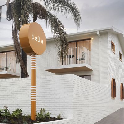 The Isla is now open: '80s motel transformed into modern luxury