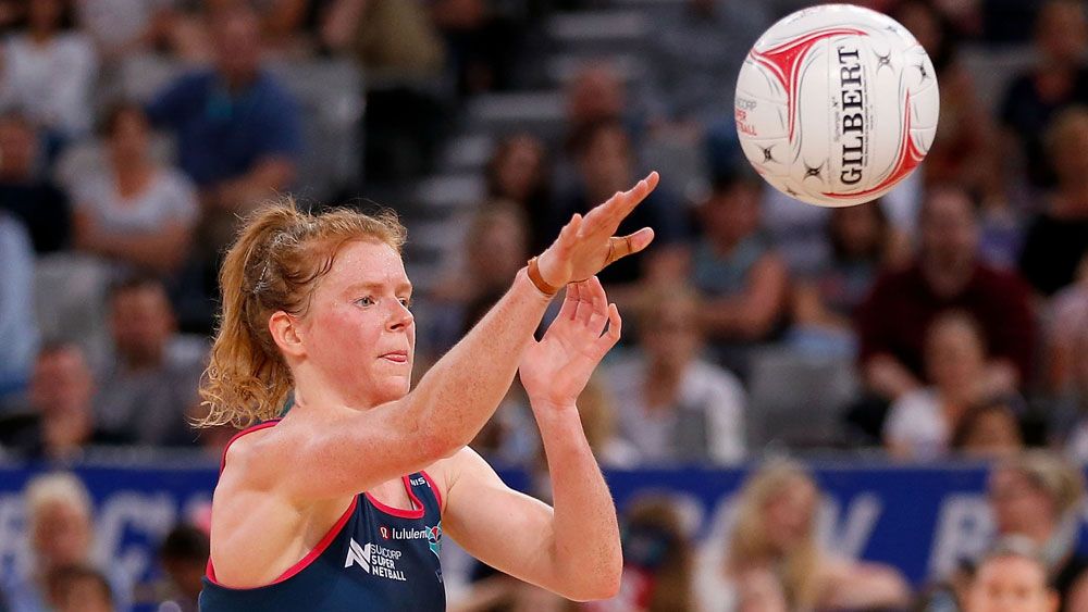 Melbourne Vixens dominate NSW Swifts from start to finish in Super Netball