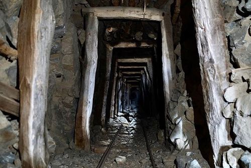 Brent Underwood Reddit: Investor trapped for six months in US mining ghost  town