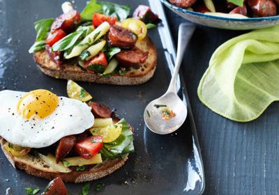 <a href="http://kitchen.nine.com.au/2017/05/19/10/01/hayden-quinn-tomato-breakfast-salad-with-chorizo-herbs-eggs-and-bread" target="_top">Hayden Quinn's tomato breakfast salad with chorizo, herbs, eggs and toast</a>