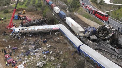 train crash greece tempe crash