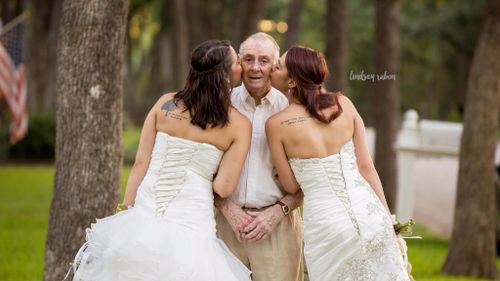 Unmarried US twin sisters take wedding photographs with their ailing father 