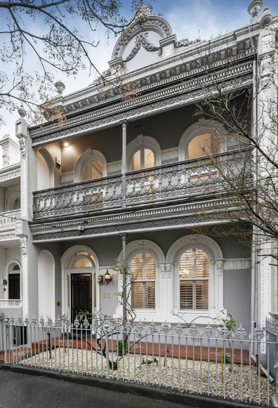 Melbourne home owner makes $1.75 million profit at auction as city regains confidence this spring.