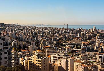 Beirut is situated on a peninsula by which body of water?