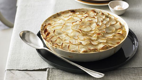 Snapper, fennel and potato pot pie