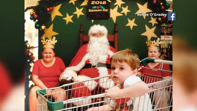 Hilarious Santa photo fails