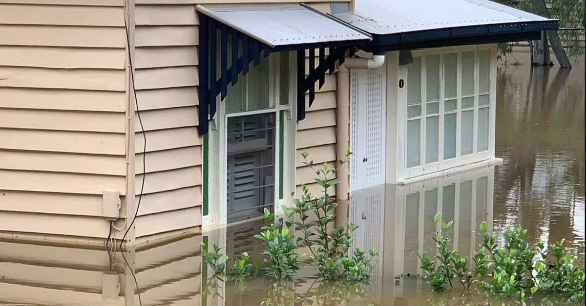 ‘It brings back the uncertainty’: New flood threats possible La Nina putting Queenslanders on edge – 9News
