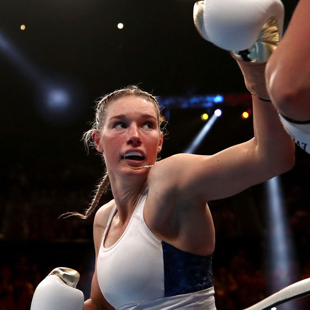 AFLW STAR TAYLA HARRIS GETS KO WIN IN AUSTRALIAN TITLE FIGHT 