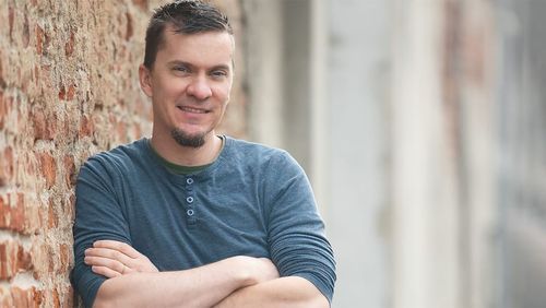 David Waters는 리모델링 자금을 조달하기 위해 크라우드소싱을 사용할 것이라고 말했습니다.