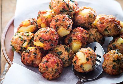 Recipe: <a href="/recipes/imince/8982627/grans-polpette-italian-meatballs" target="_top">Polpette Italian meatballs</a>