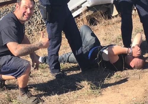 Ballarat mechanic poses like big-game hunter after laying out alleged ute thief