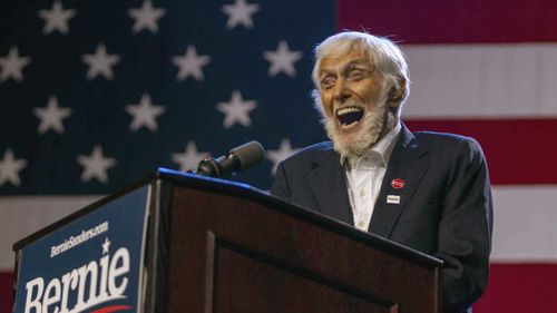 Dick Van Dyke, 94, speaks in support of Bernie Sanders at a rally.