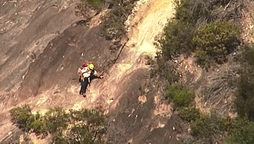 Man rescued after becoming stranded on Mt Beerwah