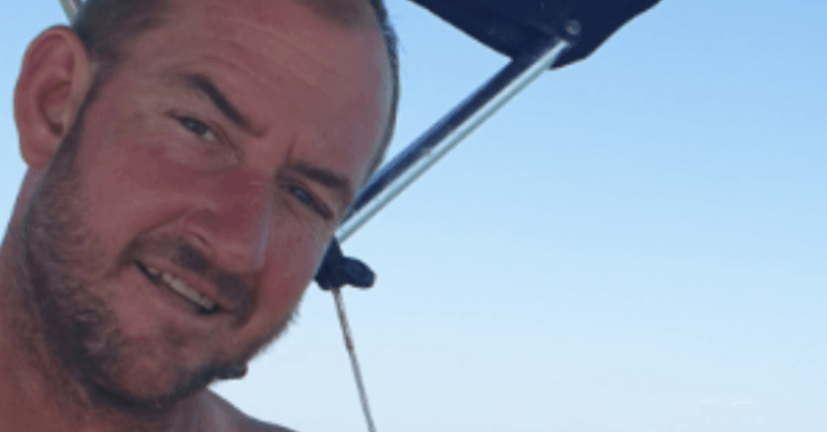 Capsized boat found in search for missing Queensland fisherman – 9News