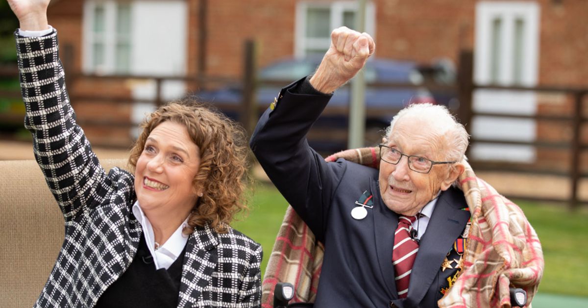 captain tom fundraising walking hero