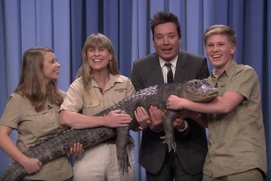 The Tonight Show Starring Jimmy Fallon, Jimmy Fallon, Robert Irwin, Terri Irwin and Bindi Irwin, hold alligator 