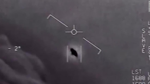 Screenshot of infrared radar footage of the UFO captured from a Navy fighter jet.