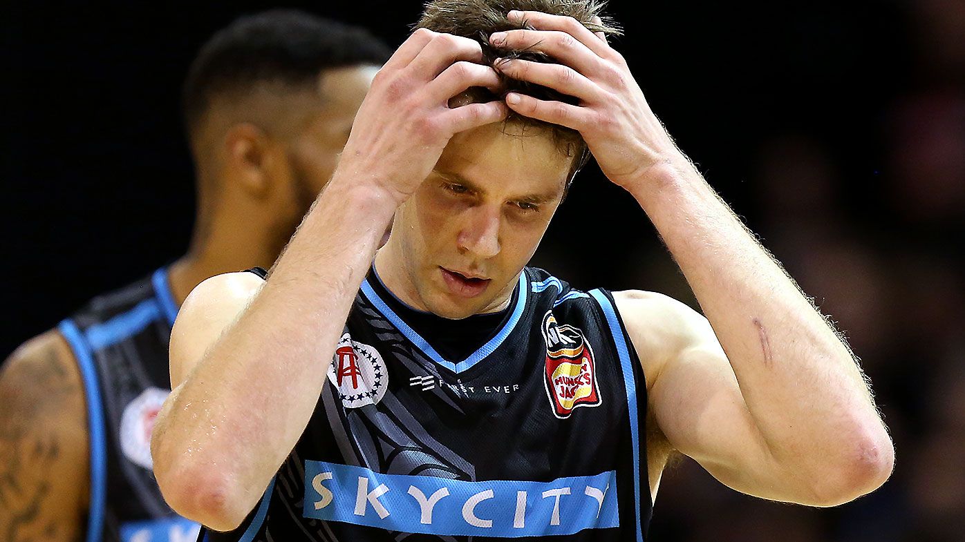 'Cold-blooded' final minute from Chris Goulding downs New Zealand Breakers