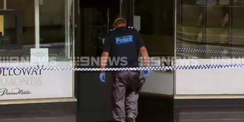 Police taped off Holloway Diamonds on Canterbury Road. (9NEWS)