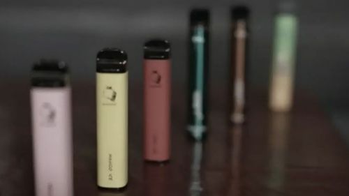 Deadly chemicals found in some vape liquids prompts warning as hospitalisations rise