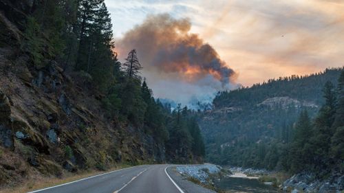 A massive plume rose suddenly at midmorning in the Santa Monica Mountains near the community of Lake Sherwood, prompting authorities to send aircraft to drop retardant and water on the blaze.