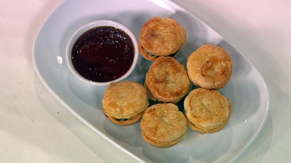 Beef and onion party pies