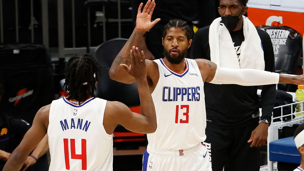 VÍDEO: Suns fazem 2-0 frente aos Clippers em cima do «buzzer