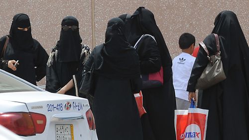 Saudi Arabia executes four killers who dressed as women to lure victims