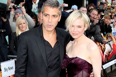 While we should be oohing and aahing over man-candy George Clooney, we're too busy wondering if Renee's found the perfect anti-aging serum?! <br/>