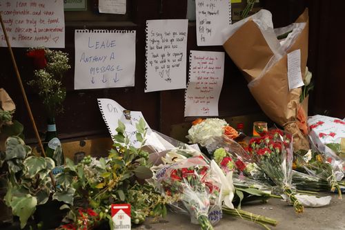 People around the world are paying their respects. Photo: AAP 