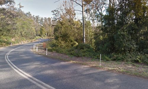 A child is in a critical condition after a single-vehicle crash on Armidale Road, Dundurrabin. 23/10/2020