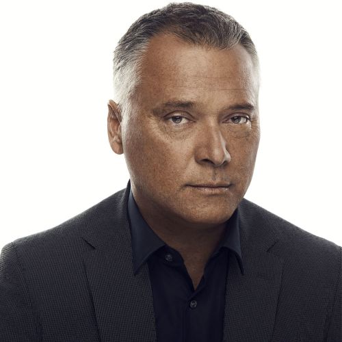 Presenter, host and journalist Stan Grant is stepping down from ABC's Q+A.