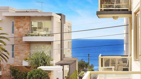 Sydney beach ocean view unit apartment lease rent water