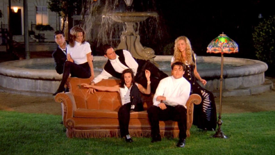 Friends opening credits scene fountain