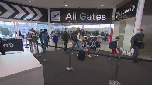 Long lines at Sydney Airport.