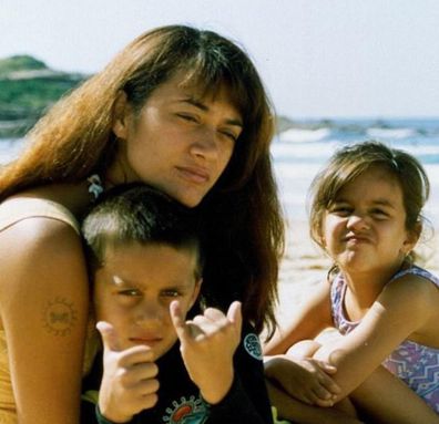 Turia Pitt with her mum and brother