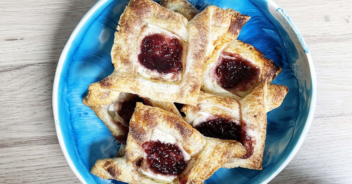 Four ingredient recipes: Easy puff pastry cherry Danish | Jane de Graaff Today Show Recipes - 9Kitch
