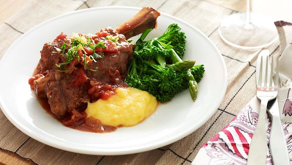 Slow cooker lamb shanks