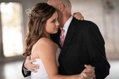 Daughters stage wedding dance with their dying father