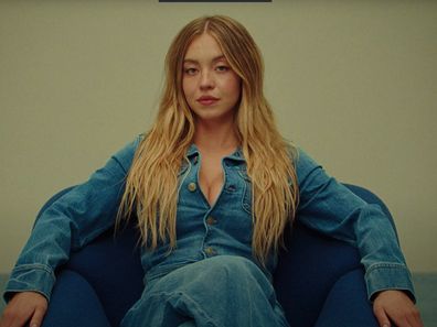 A US fashion brand's s﻿tock has soared after the company announced an advertising campaign with actress Sydney Sweeney. 