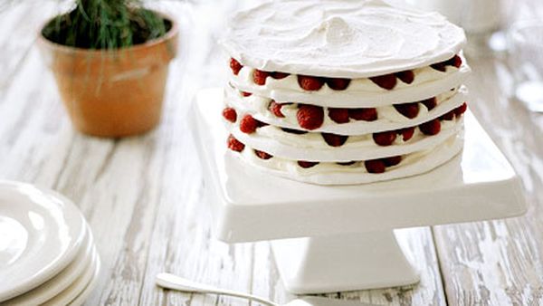 Meringue stack with raspberries and cream