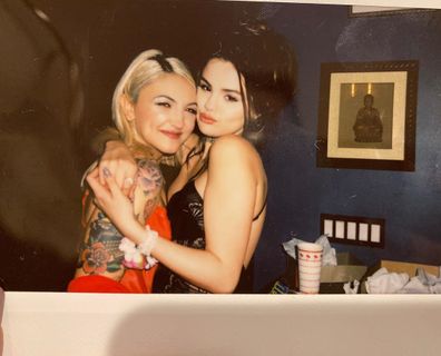 Selena Gomez, Julia Michaels