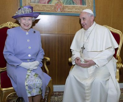 Queen Elizabeth ll meets Pope Francis at The Vatican on April 03, 2014 in Vatican City, Italy. (Photo by Pool/ Anwar Hussein/WireImage)