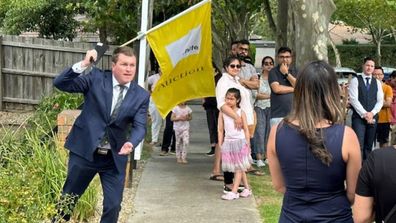 acheteurs de propriété de foule d'enchères 